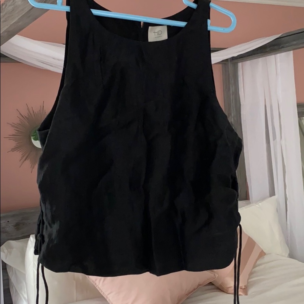 Black sleeveless fancy top - Picture 1 of 2